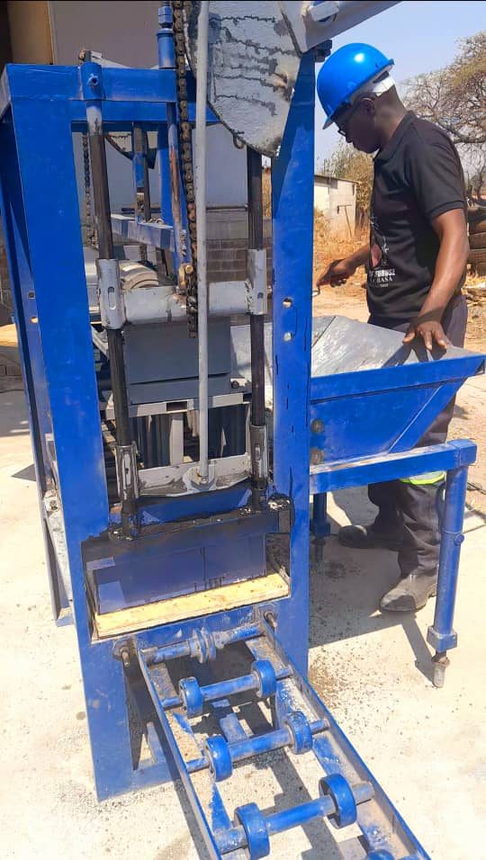 Pressing blocks on the machine